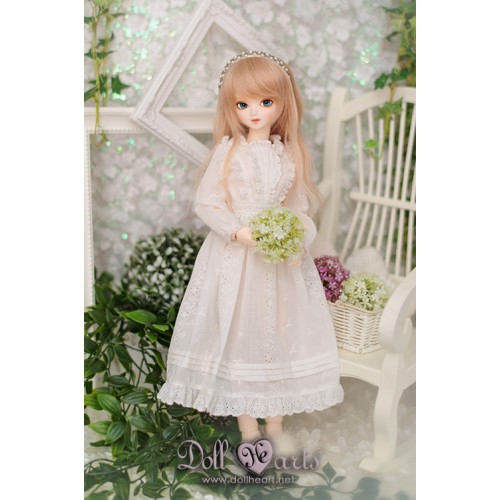 MD000301  White Lace Gown  [MSD VER]